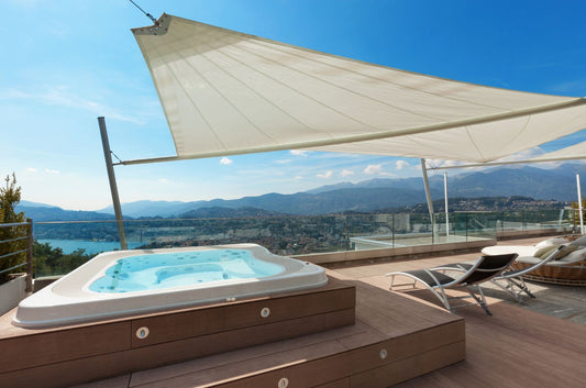 Como Escolher a Melhor Banheira de Hidromassagem em 2025: Guia Completo para Espaços Interiores e Exteriores - Saunamo