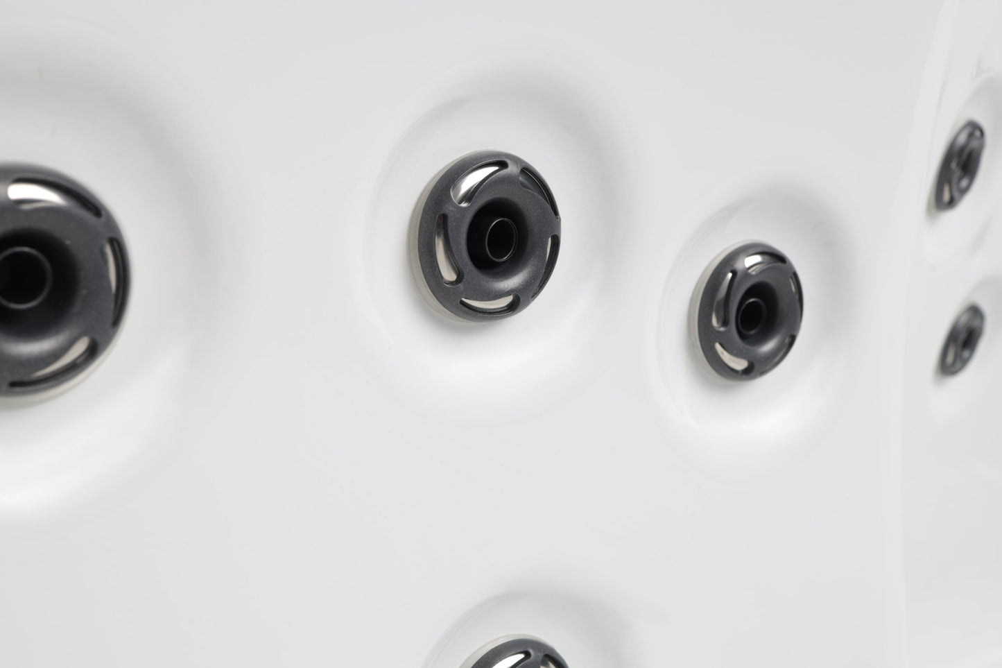 Jacuzzi Exterior Vellamo M - Saunamo