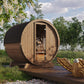 Sauna Exterior Ergo em formato de barril com deck.
