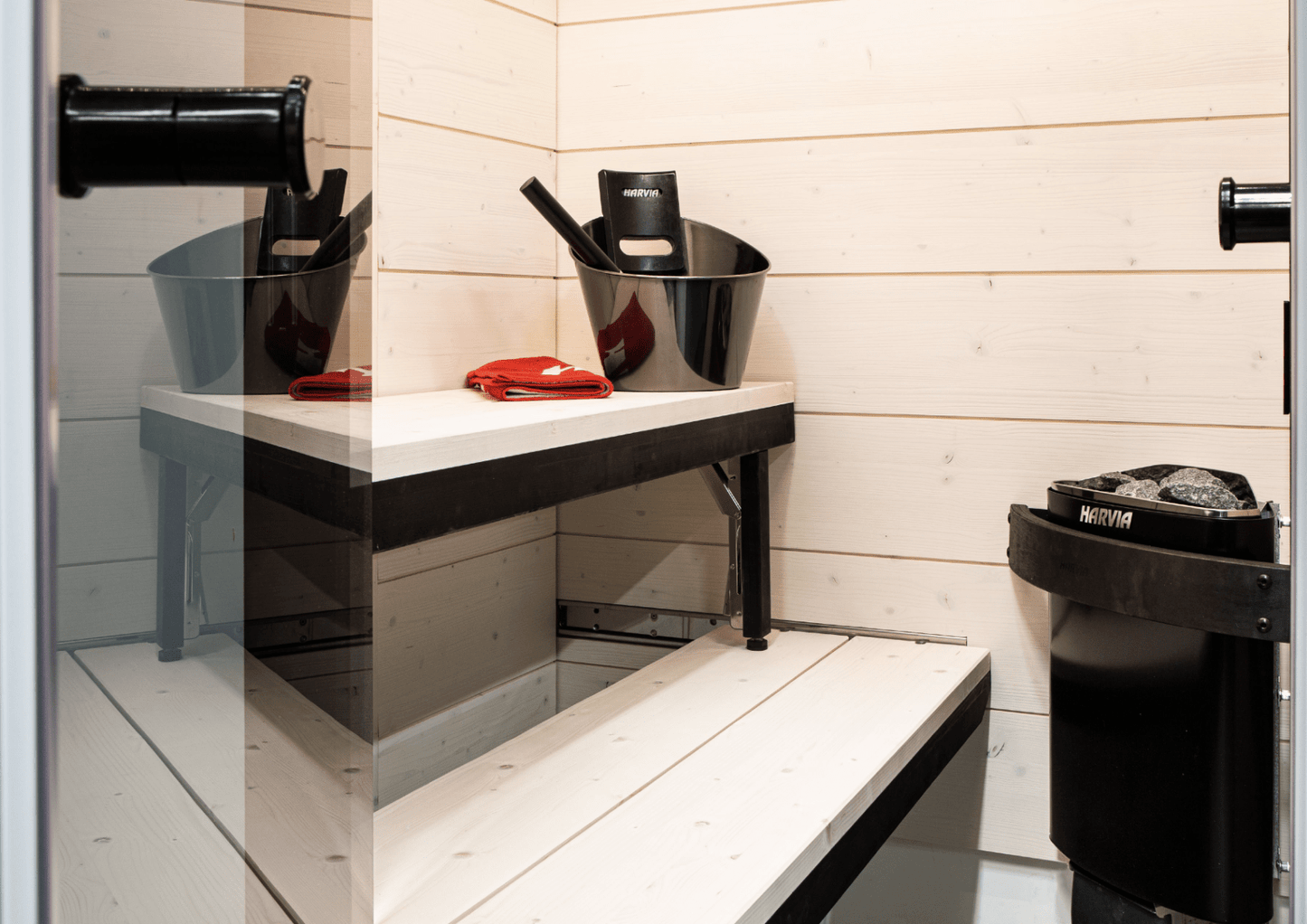 Sauna Smart Fold em um ambiente interno.